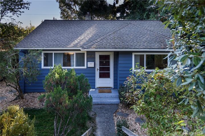 Property Photo:  9808  35th Avenue SW  WA 98126 