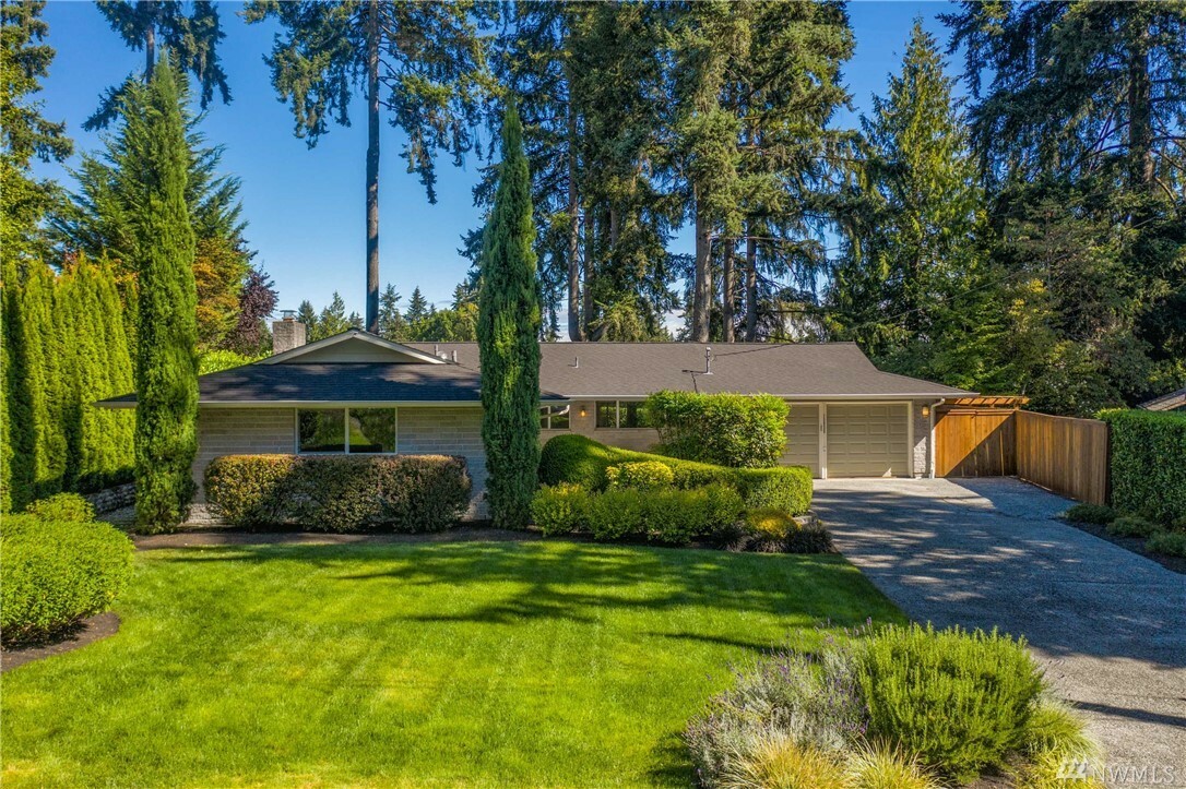 Property Photo:  16830 NE 11th Place  WA 98008 