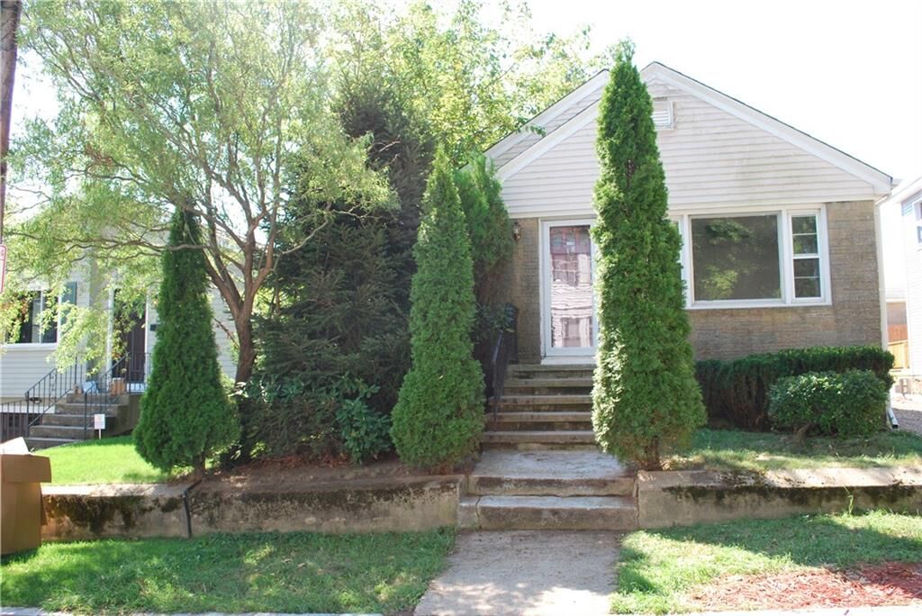 Property Photo:  18 Bradley St  RI 20908 
