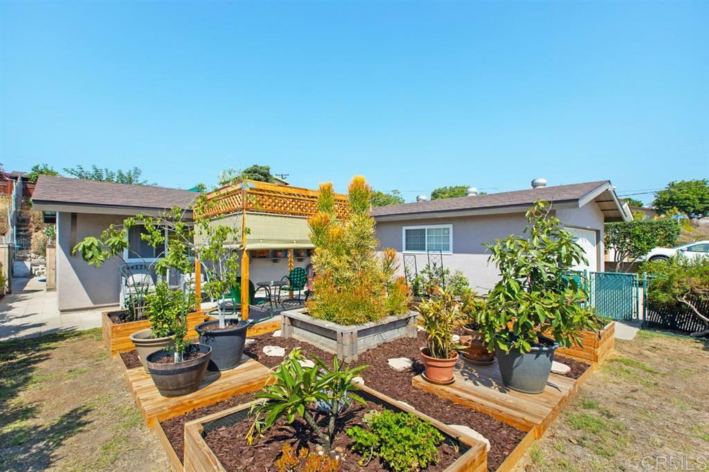 Property Photo: 1514 Oleander Ave CA 91911