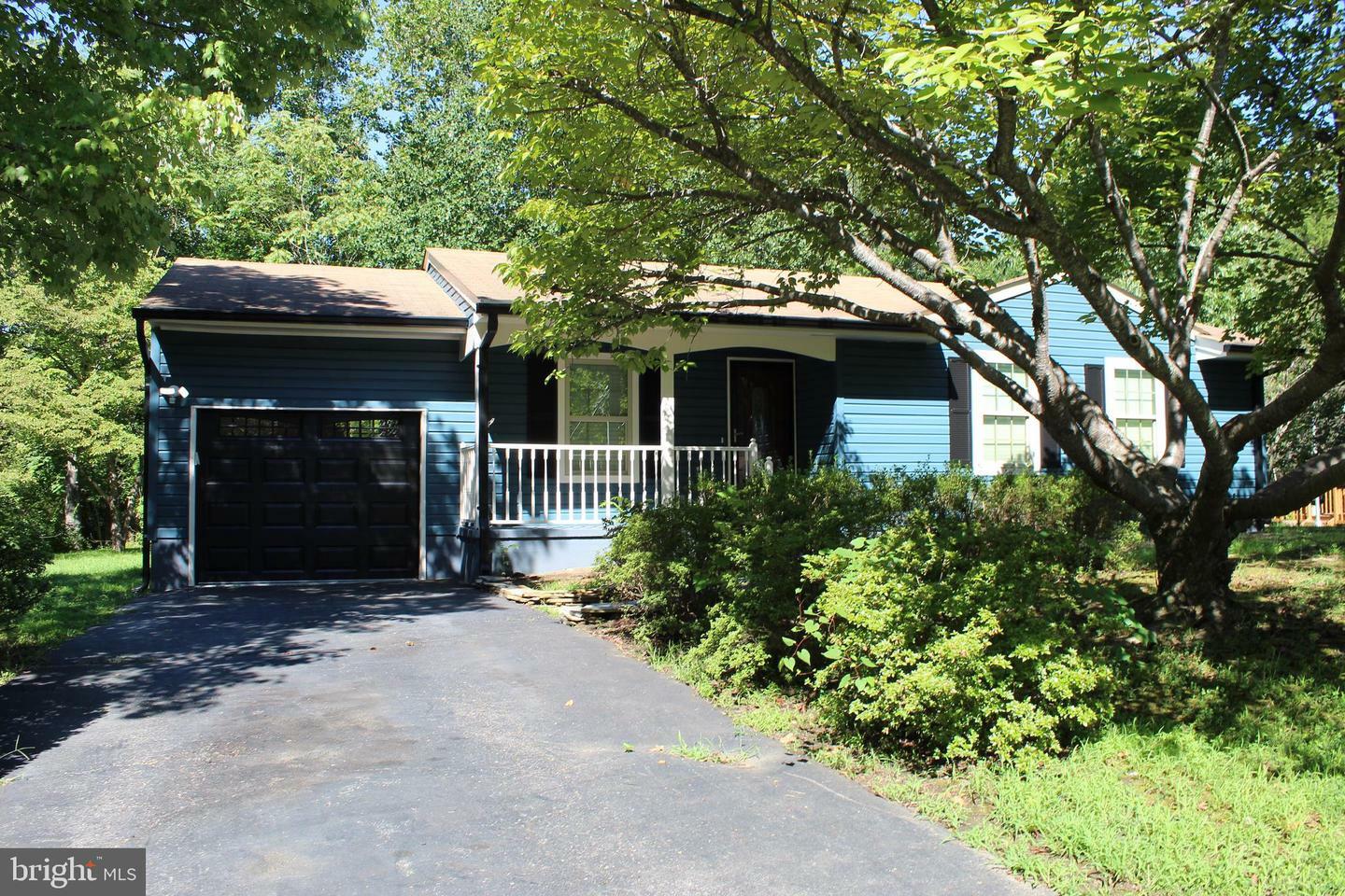 Property Photo: 131 Choptank Road VA 22556