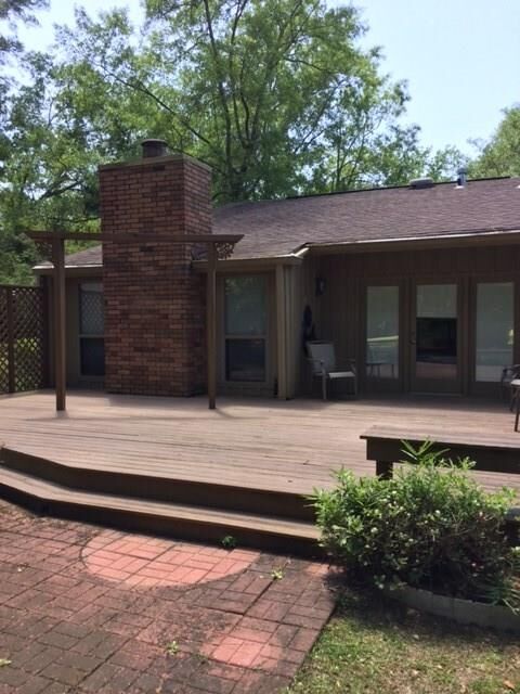 Property Photo: 645 N Beau Chene Drive 8 LA 70471