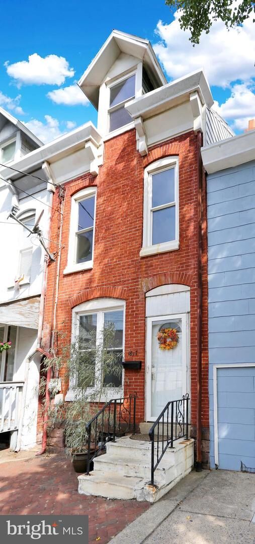 Property Photo:  1817 Cotton Street  PA 19606 