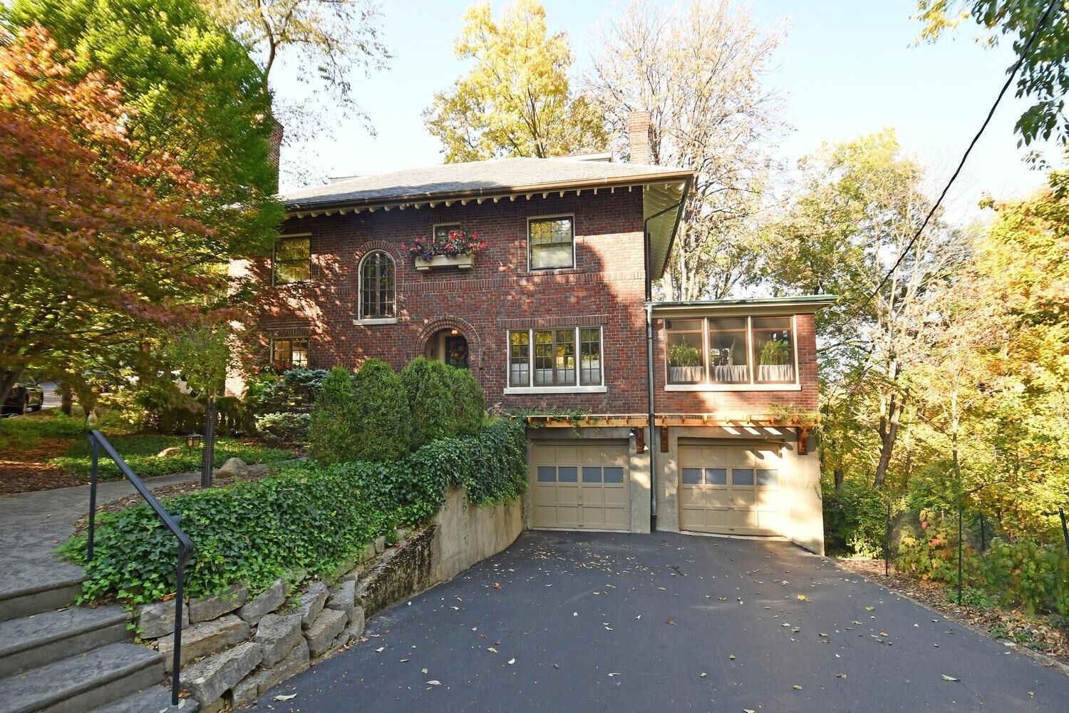 Property Photo: 141 Lafayette Cir OH 45220