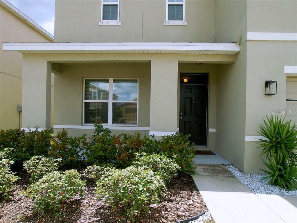 Property Photo:  10026 Geese Trail Circle  FL 33573 