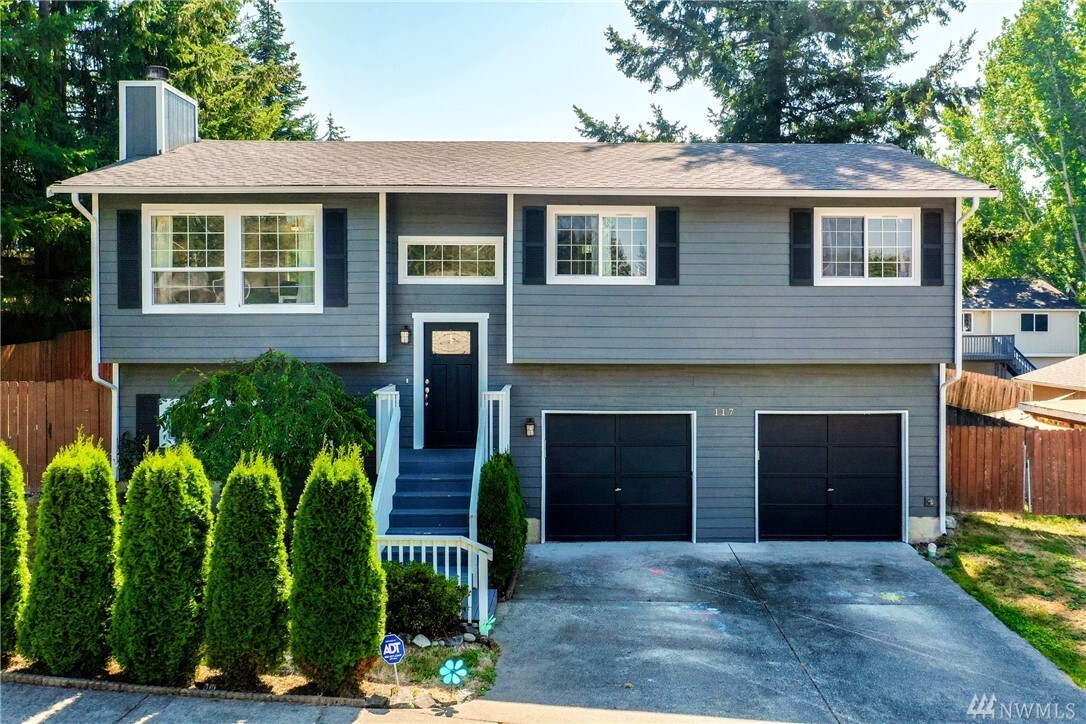 Property Photo: 117 Dallas Street WA 98366
