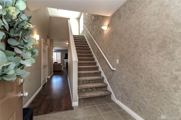 Property Photo:  11212  181st Street Ct E  WA 98374 