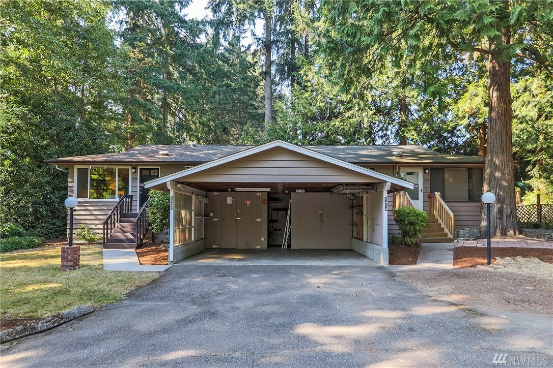 Property Photo:  1608 NE 199 Ct  WA 98155 