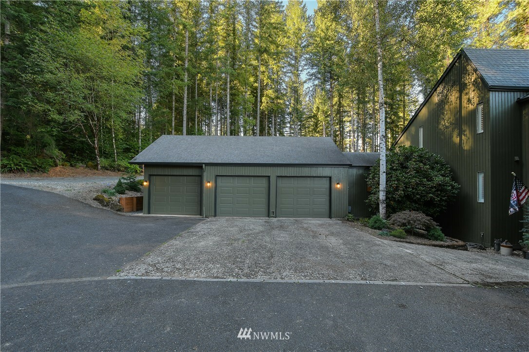 Property Photo:  20417 NE Bridlewood Road  WA 98604 