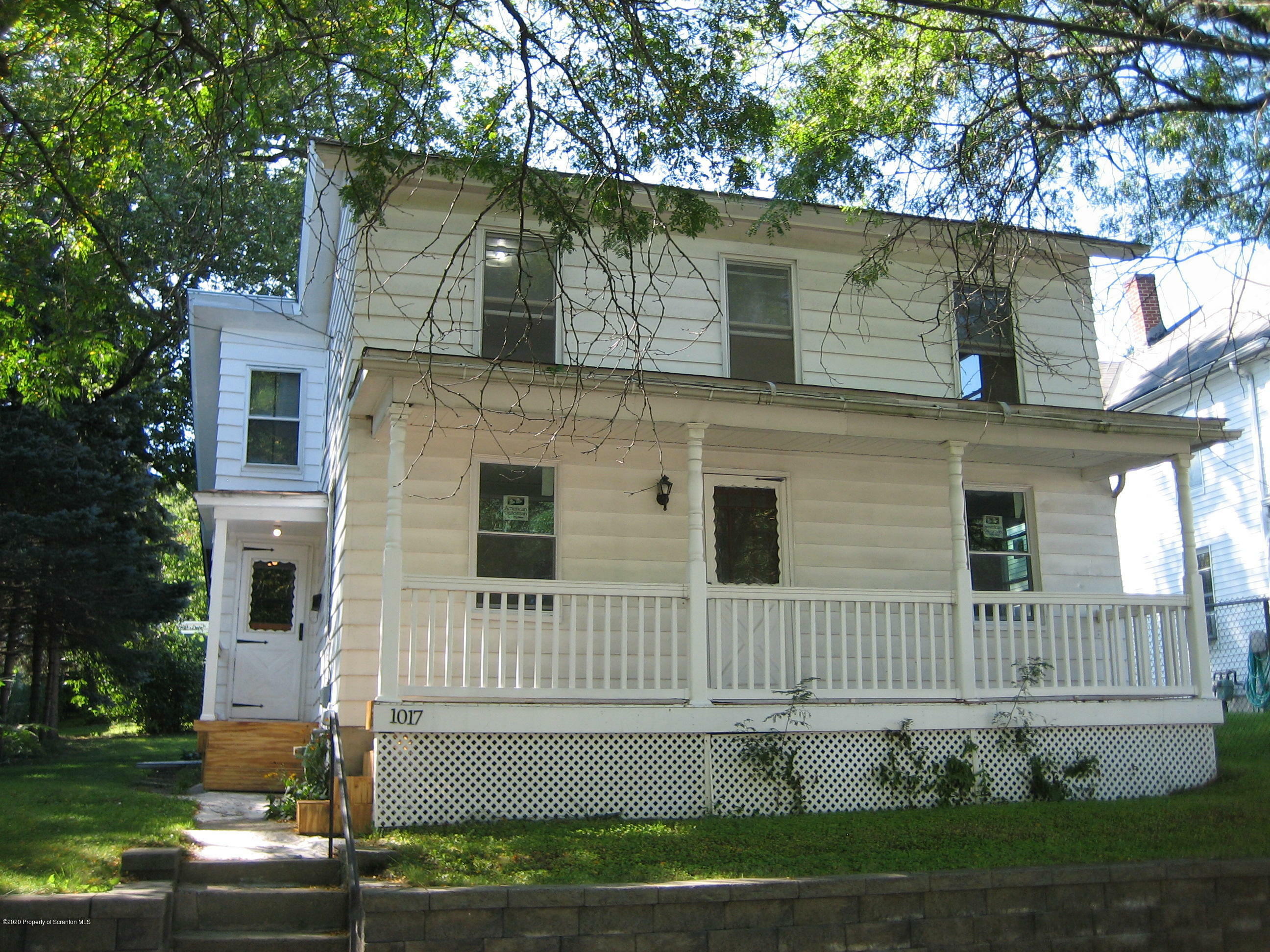 Property Photo:  1017 W Market Street  PA 18508 