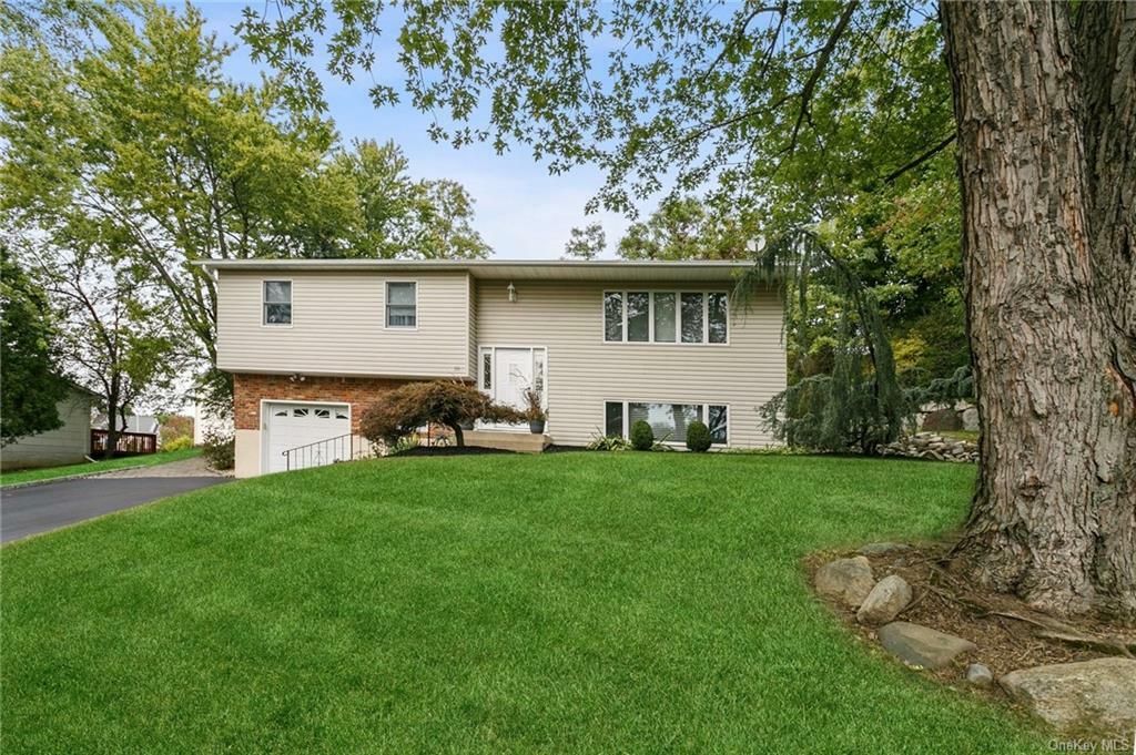 Property Photo:  30 Mountainview Drive  NY 10984 