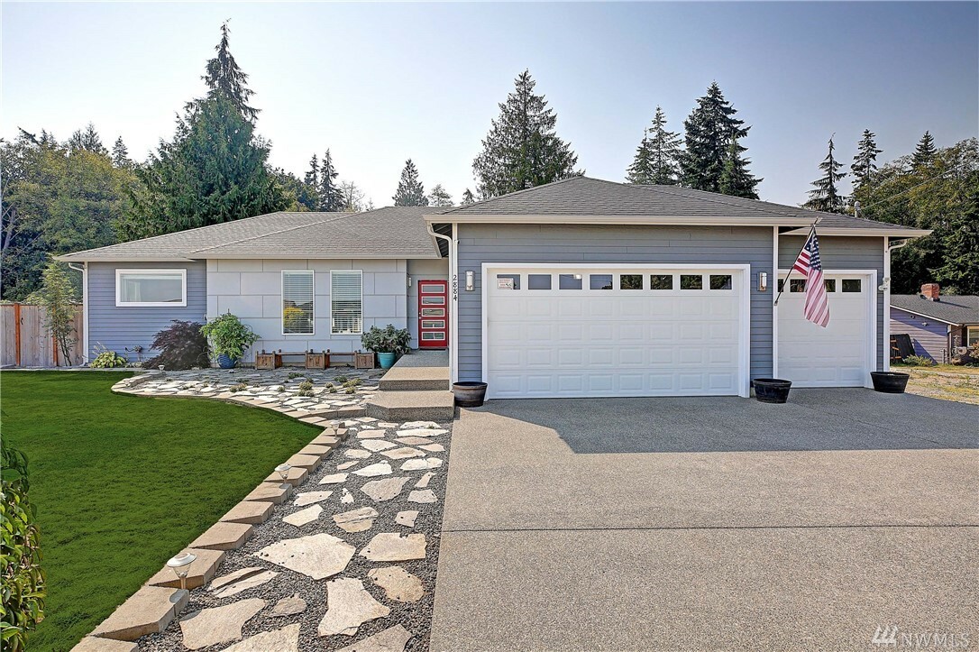Property Photo: 2884 Viewmont Place WA 98282