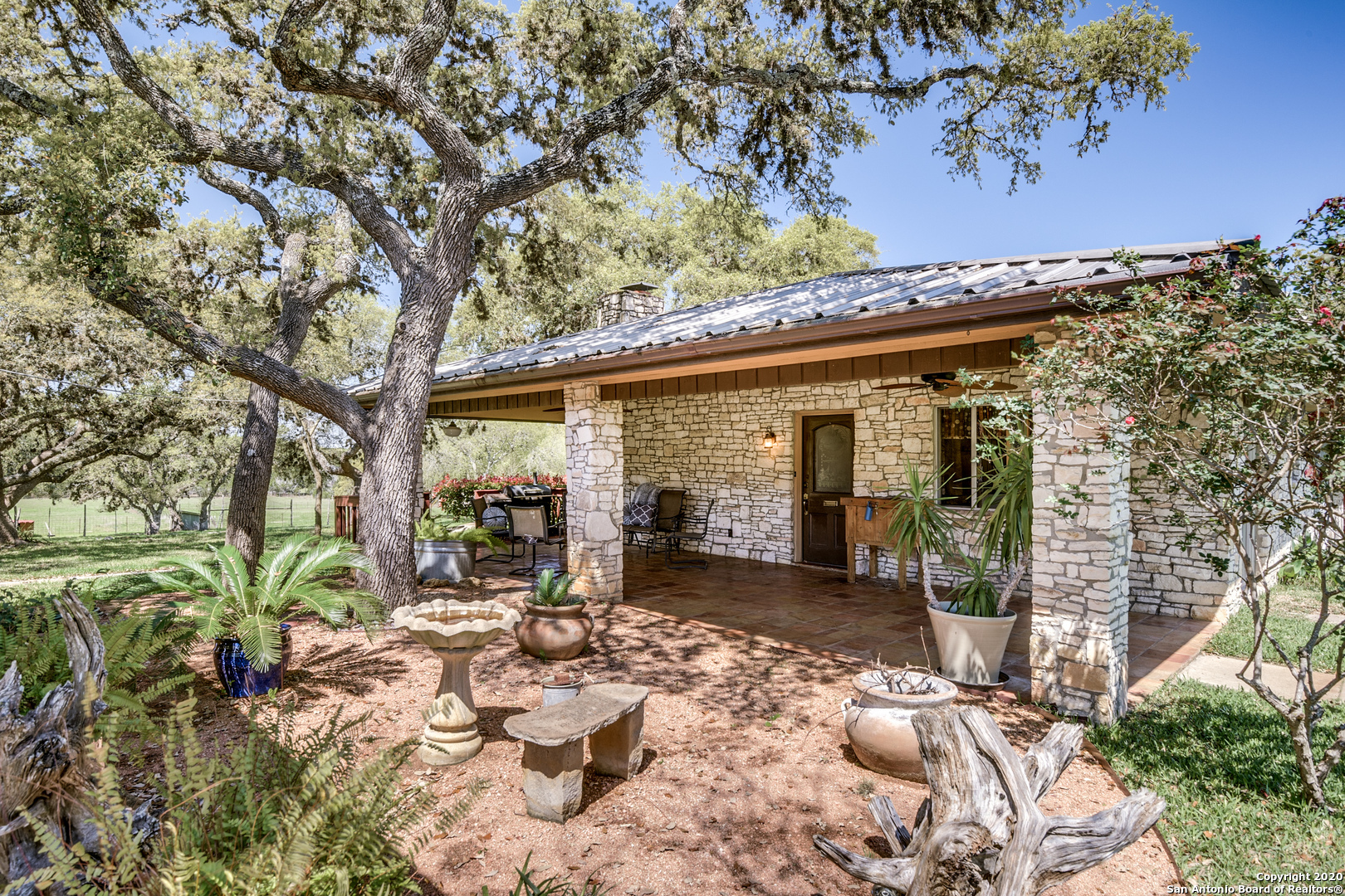 Property Photo:  11 Foster Rd  TX 78006 