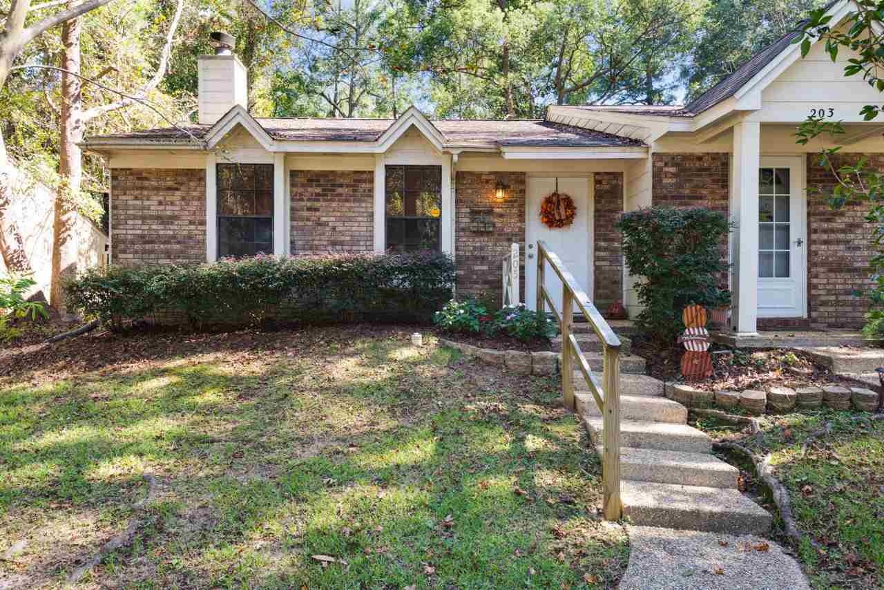 Property Photo:  205 W Whetherbine Way  FL 32301 