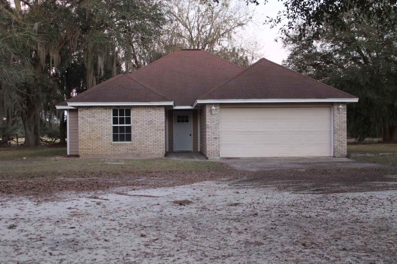 Property Photo:  329 SE Kachina Avenue  FL 32059 