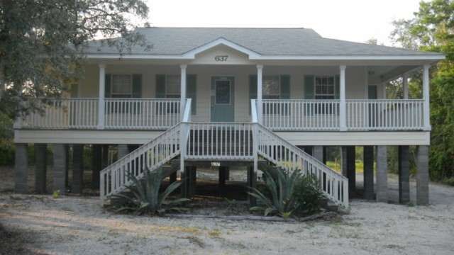 Property Photo:  637 Pine Street 2  FL 32346 