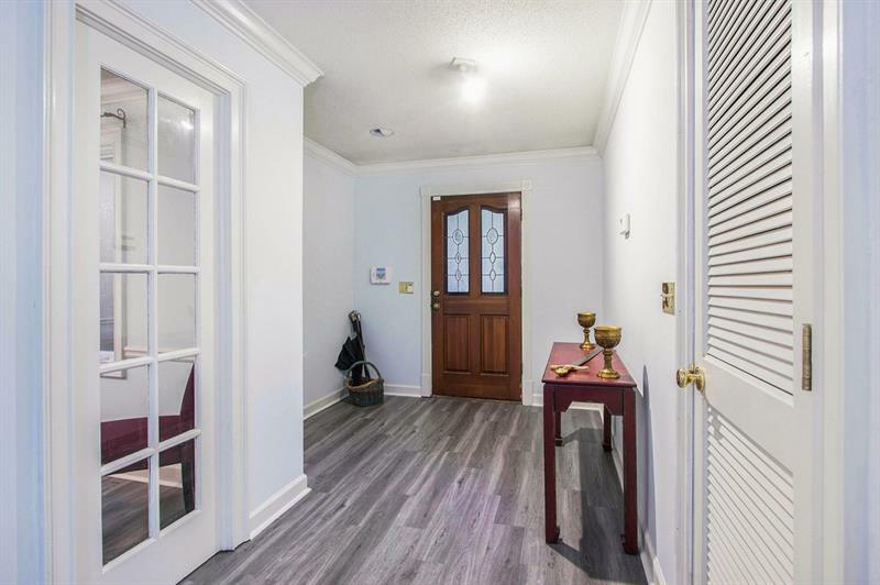 Property Photo: 480 E Ansley Walk Terrace NE 480 GA 30309