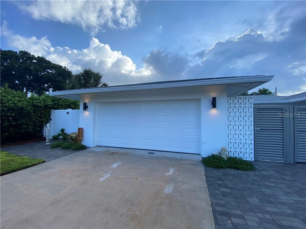 Property Photo: 3990 38th Way S FL 33711