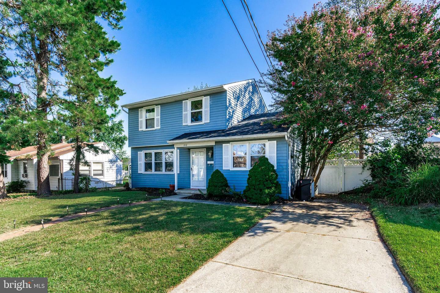 Property Photo:  810 Orchard Avenue  NJ 08078 