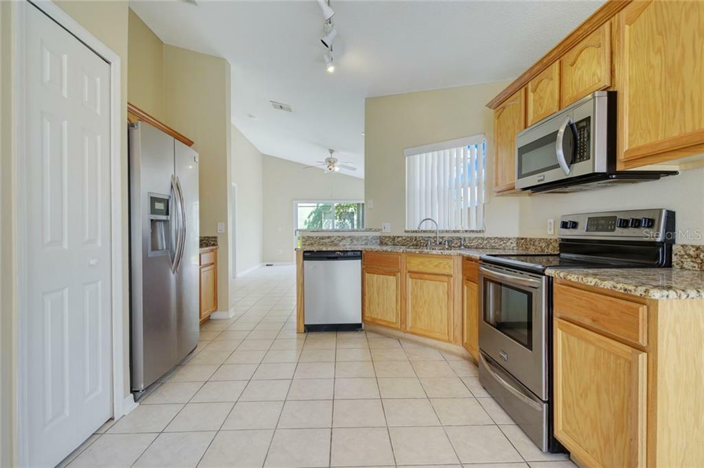 Property Photo: 2403 Cedarfield Lane FL 34744