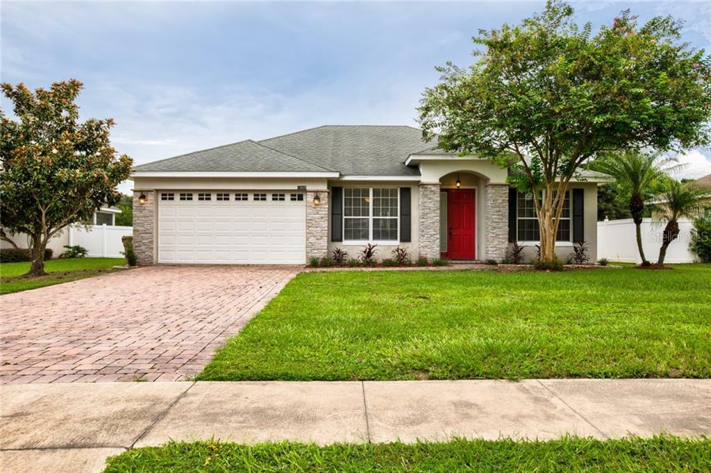 Property Photo:  13639 Biscayne Grove Lane  FL 32735 