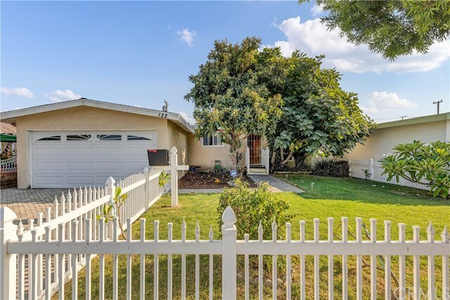 Property Photo:  122 W 222nd Street  CA 90745 