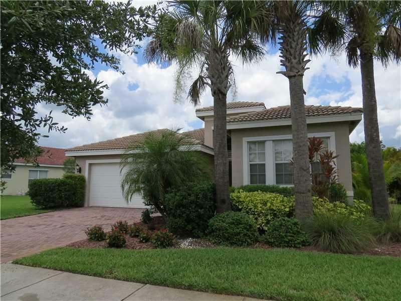 Property Photo:  2054 Grey Falcon Circle SW  FL 32962 