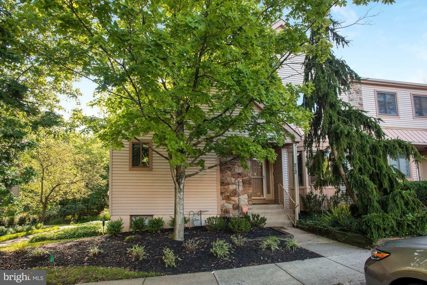 Property Photo:  212 Chanticleer  NJ 08003 