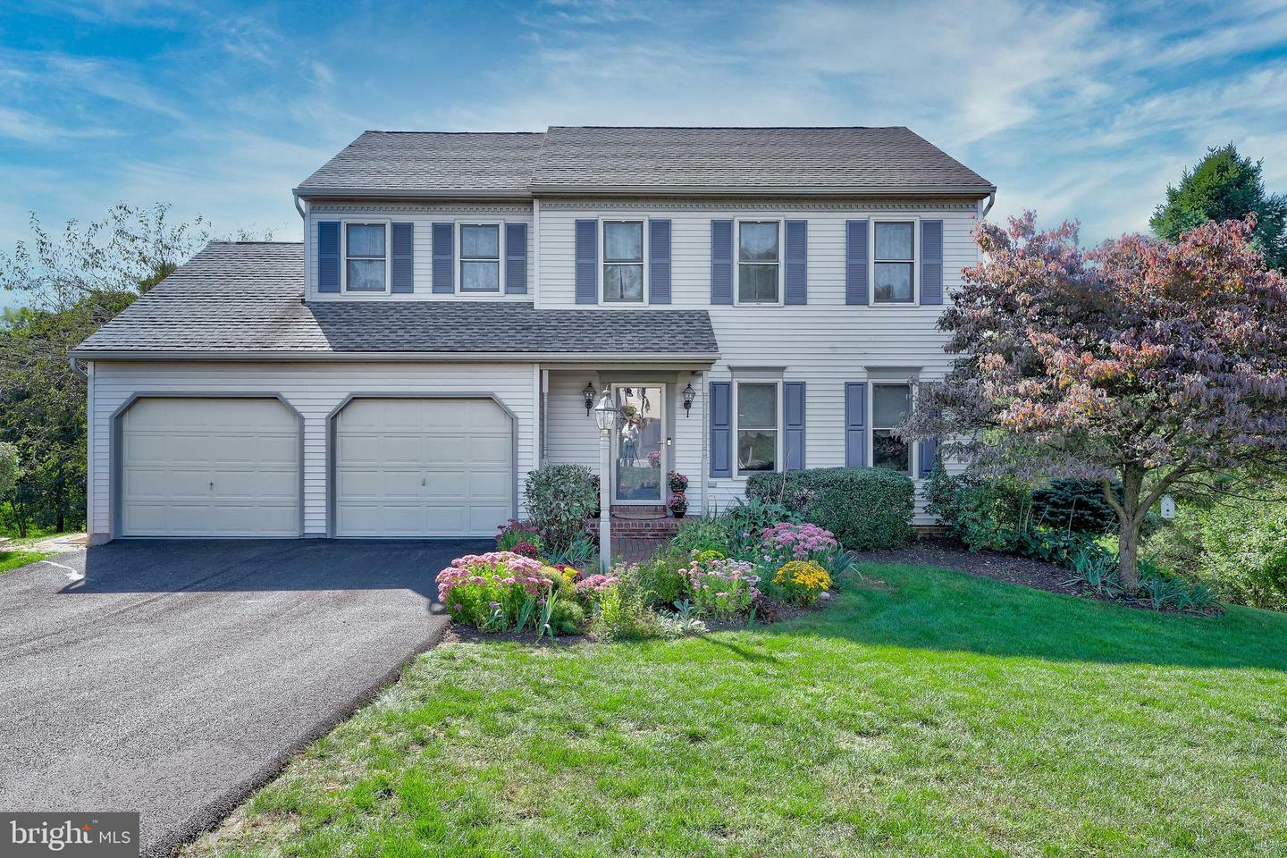 Property Photo:  614 Kenyon Drive  PA 17356 