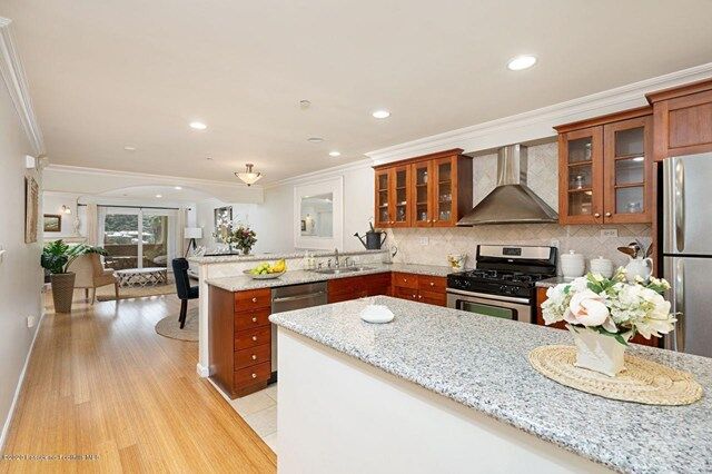 Property Photo:  6221 Monterey Road 302  CA 90042 