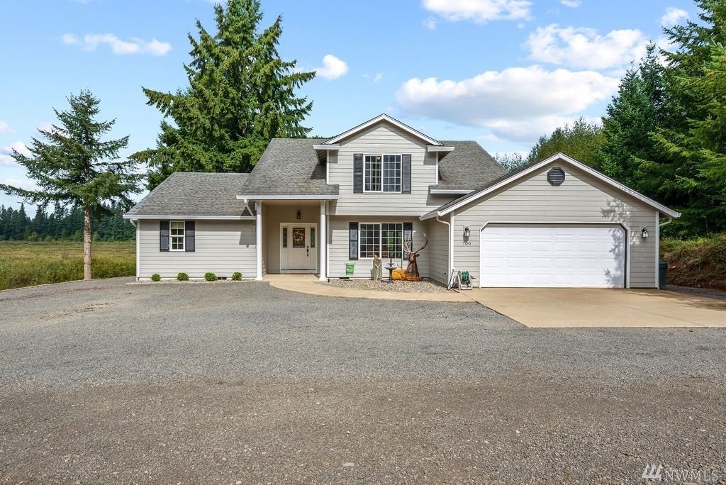 Property Photo: 700 Carnine WA 98611