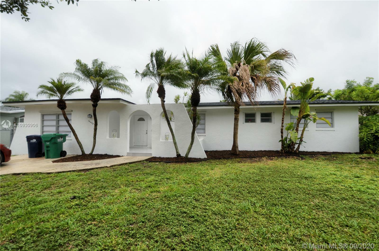 Property Photo:  16645 SW 93rd Ct  FL 33157 