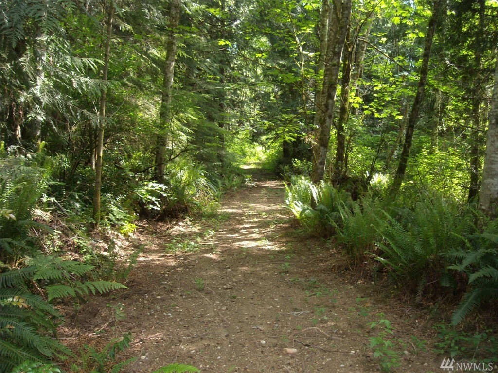 Property Photo:  18770 Noll Rd NE  WA 98370 