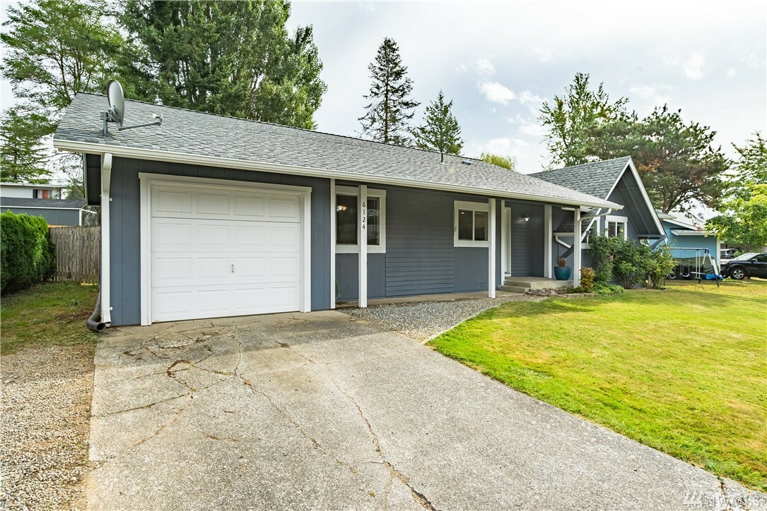 Property Photo:  6124 Apollo Dr  WA 98248 