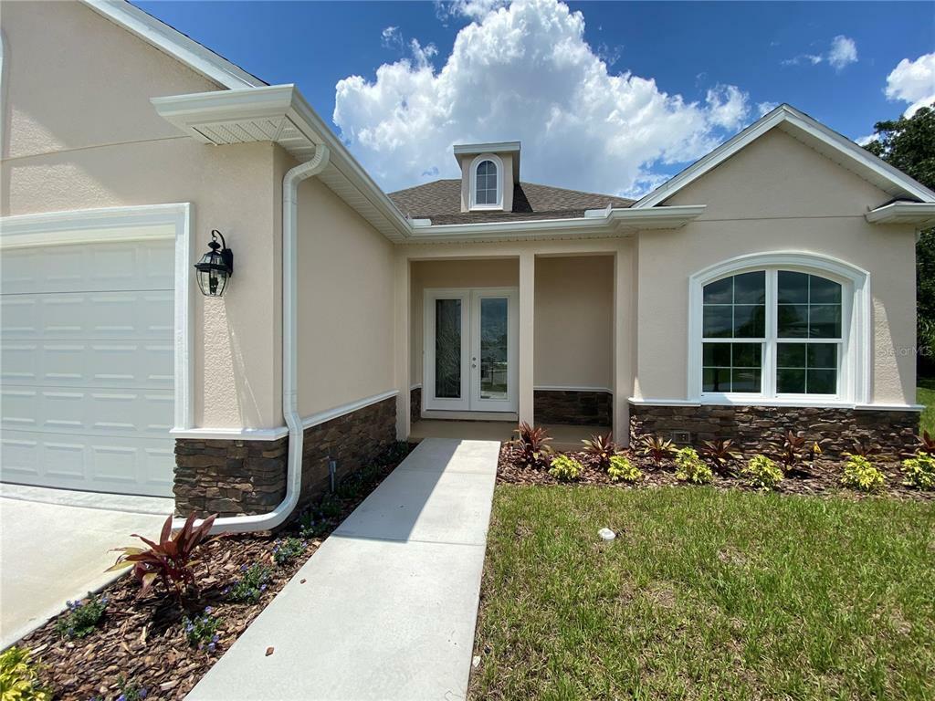 Property Photo:  103 Kilby Way  FL 33573 