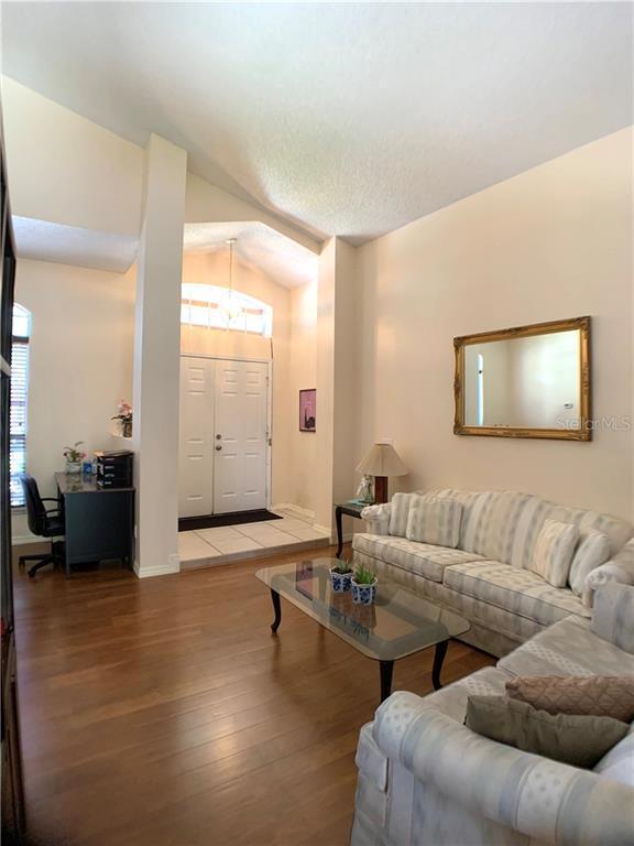 Property Photo: 12111 Bellsworth Way FL 32837