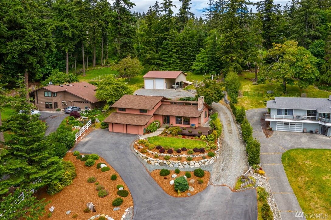 Property Photo:  1575 Polnell Rd  WA 98277 