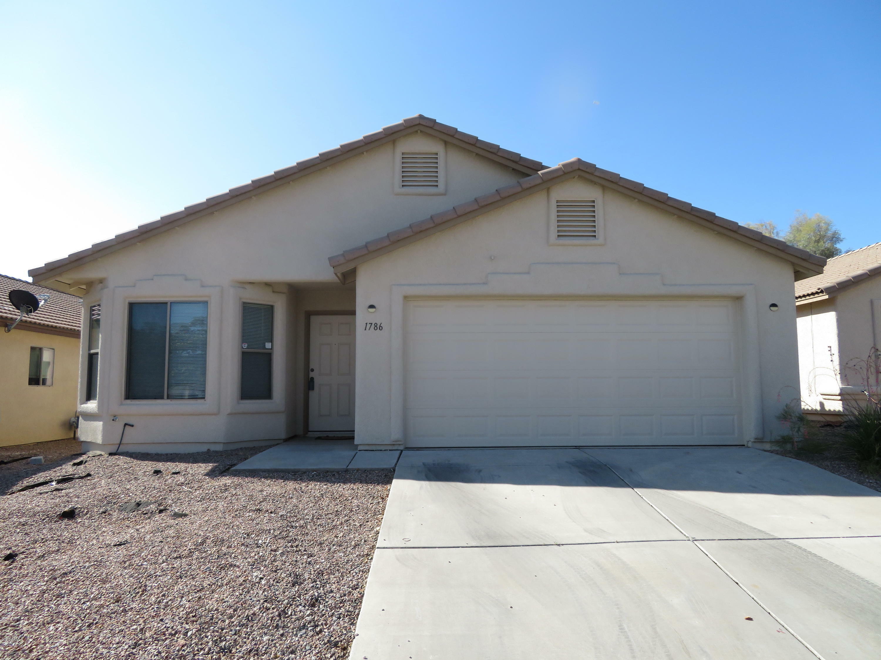 Property Photo: 1786 Silverado Drive AZ 85635