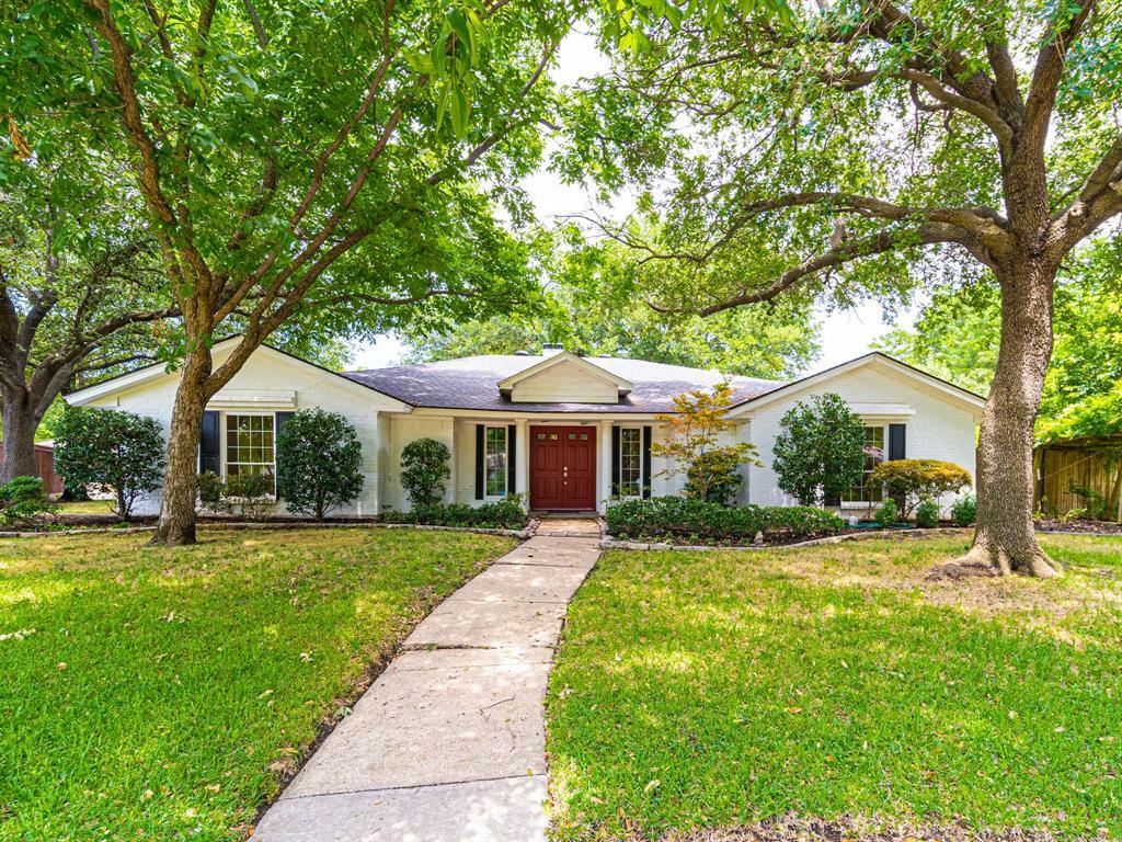 Property Photo:  2801 Elmcrest Circle  TX 75075 