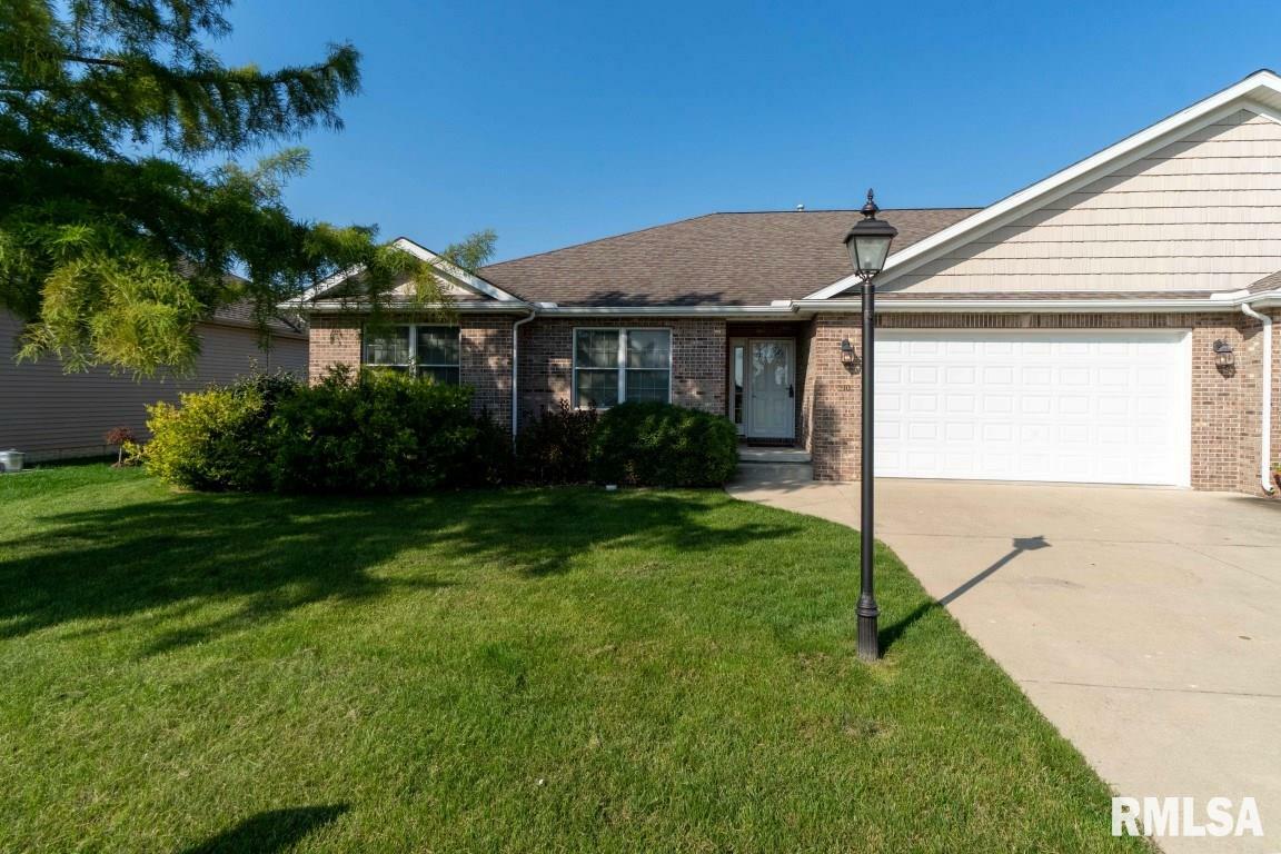 Property Photo:  210 Cypress Point  IL 61571 