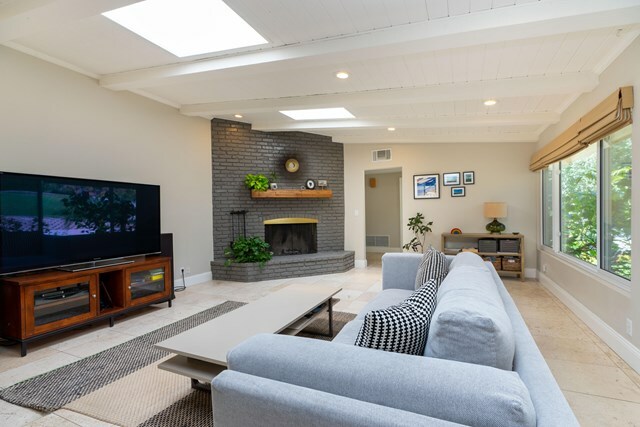 Property Photo:  1392 La Jolla Drive  CA 91362 