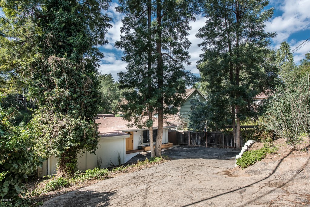 Property Photo:  4283 Morro Drive  CA 91364 