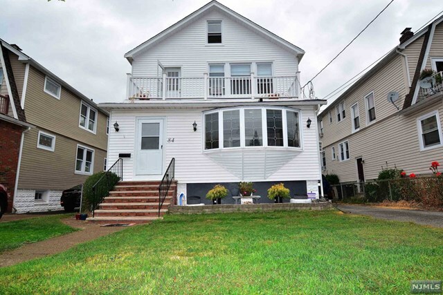 Property Photo:  84 Roosevelt Avenue  NJ 07628 