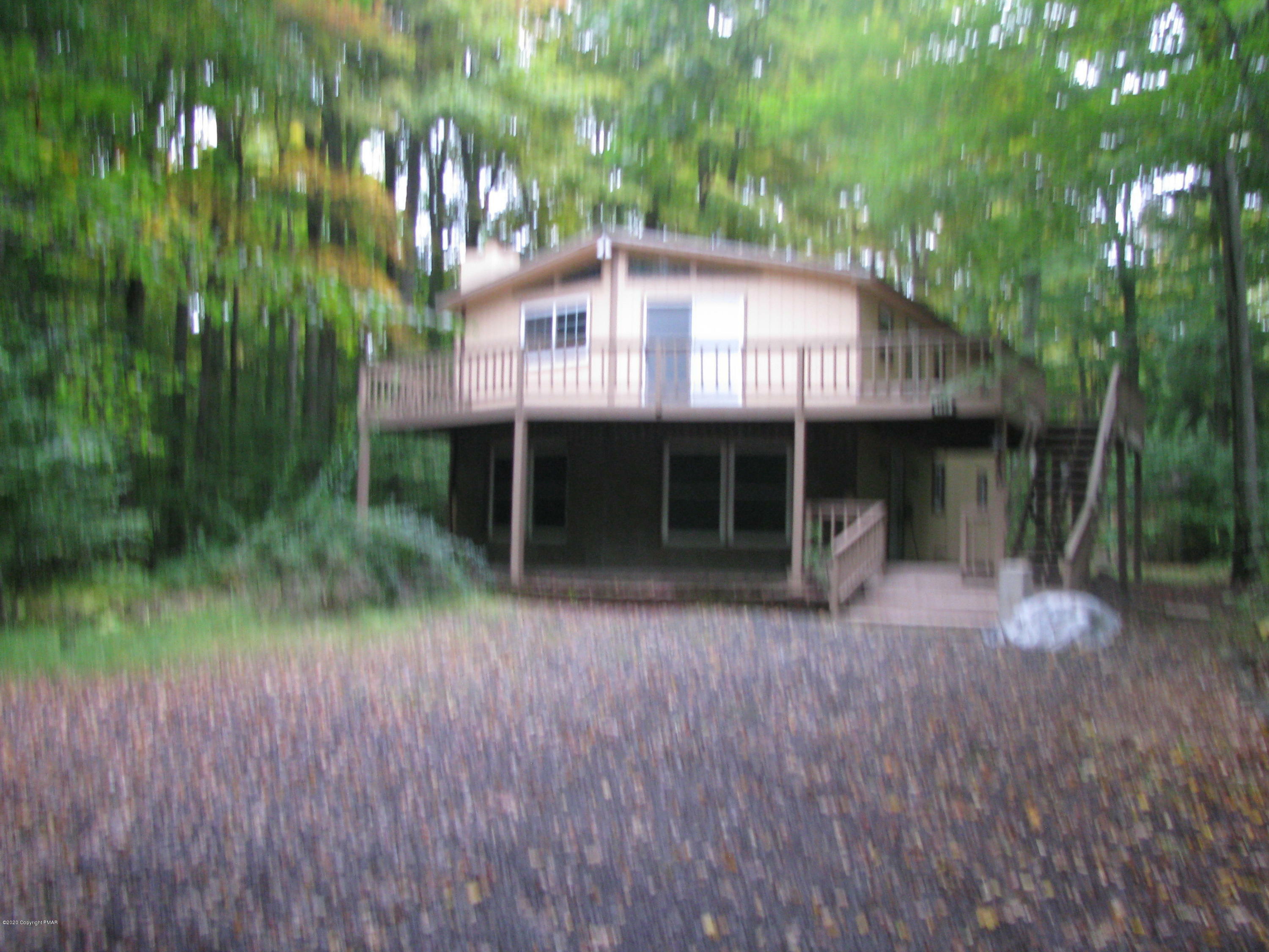 Property Photo:  140 Potter Drive  PA 18347 