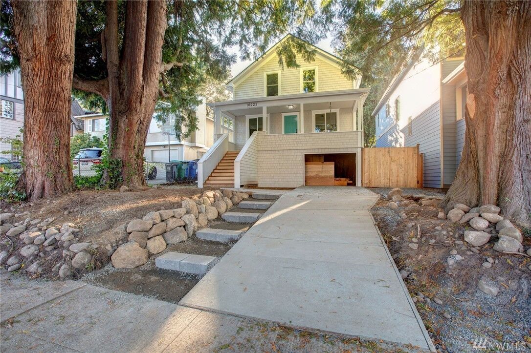 Property Photo:  10223  62nd Avenue S  WA 98178 