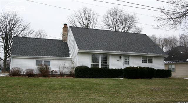 Property Photo:  4377 Fern Avenue  MI 48529-2135 