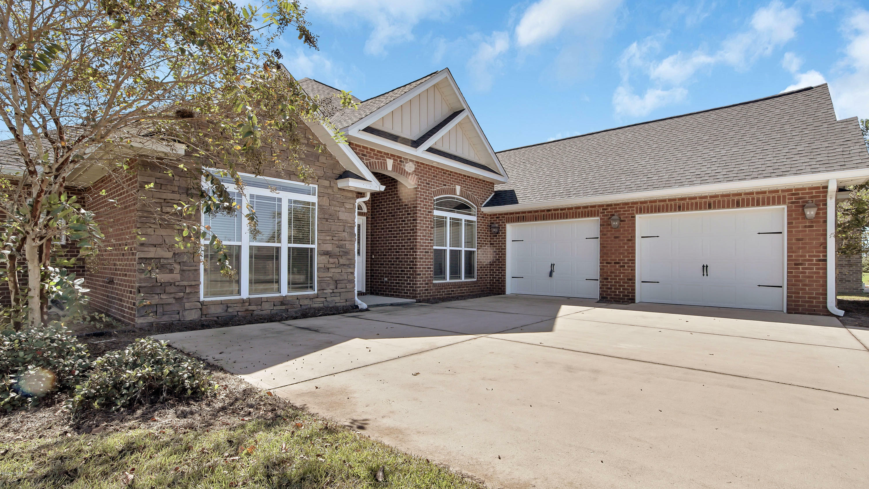 Property Photo: 115 Lakeview Terrace FL 32444