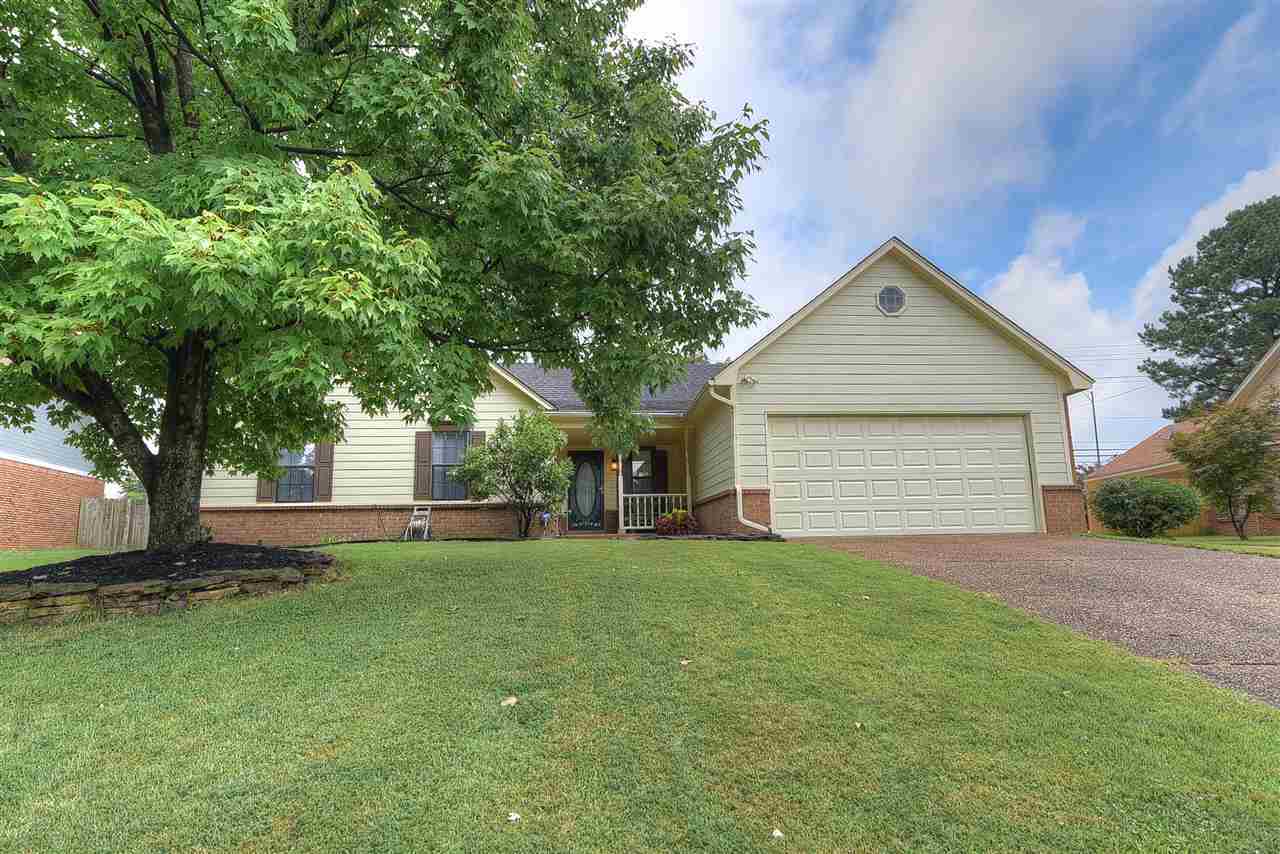 Property Photo:  443 W Regis Pl  TN 38018 