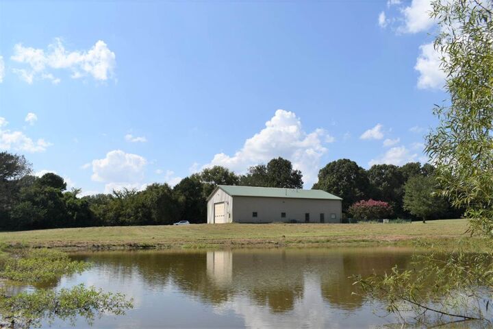 8917 E Shelby Dr  Unincorporated TN 38125 photo