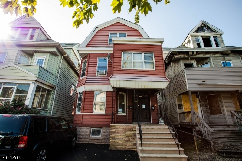 Property Photo:  169 N 14th St  NJ 07017 